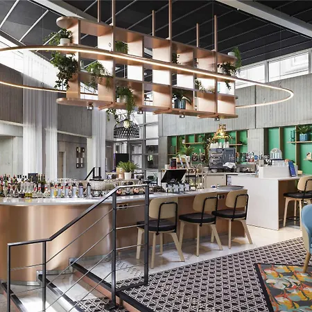 ホテル ノボテル パリ シャルル ド ゴール エアポート 4*