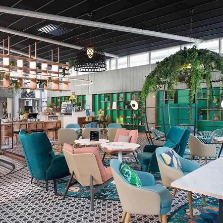 ノボテル パリ シャルル ド ゴール エアポート ホテル 4*