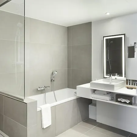 Novotel Paris Charles De Gaulle Airport Szálloda 4*