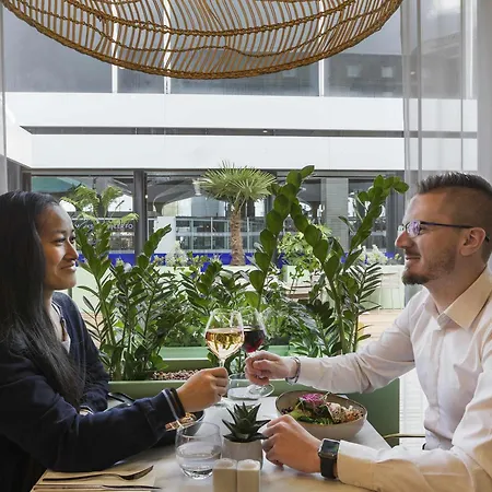 Novotel Paris Charles De Gaulle Airport Szálloda
