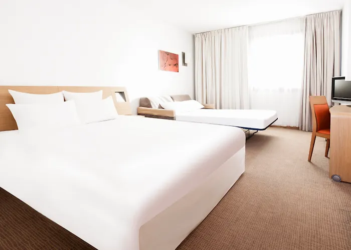 ノボテル パリ シャルル ド ゴール エアポート 4* ル・メニル＝アムロ