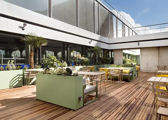 ノボテル パリ シャルル ド ゴール エアポート 4*