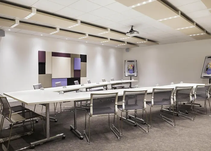 ノボテル パリ シャルル ド ゴール エアポート 4*