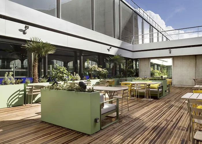 ノボテル パリ シャルル ド ゴール エアポート 4* ル・メニル＝アムロ