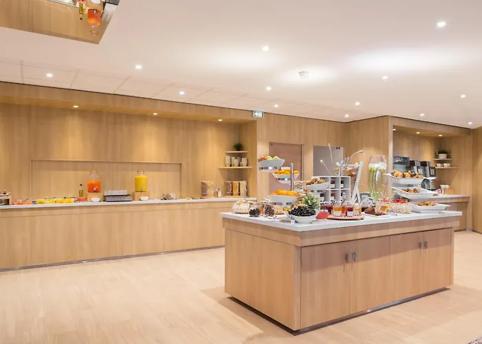 ホテル ノボテル パリ シャルル ド ゴール エアポート 4*