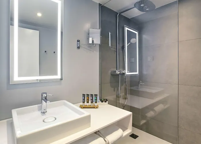 Novotel Paris Charles De Gaulle Airport Hotel 4*